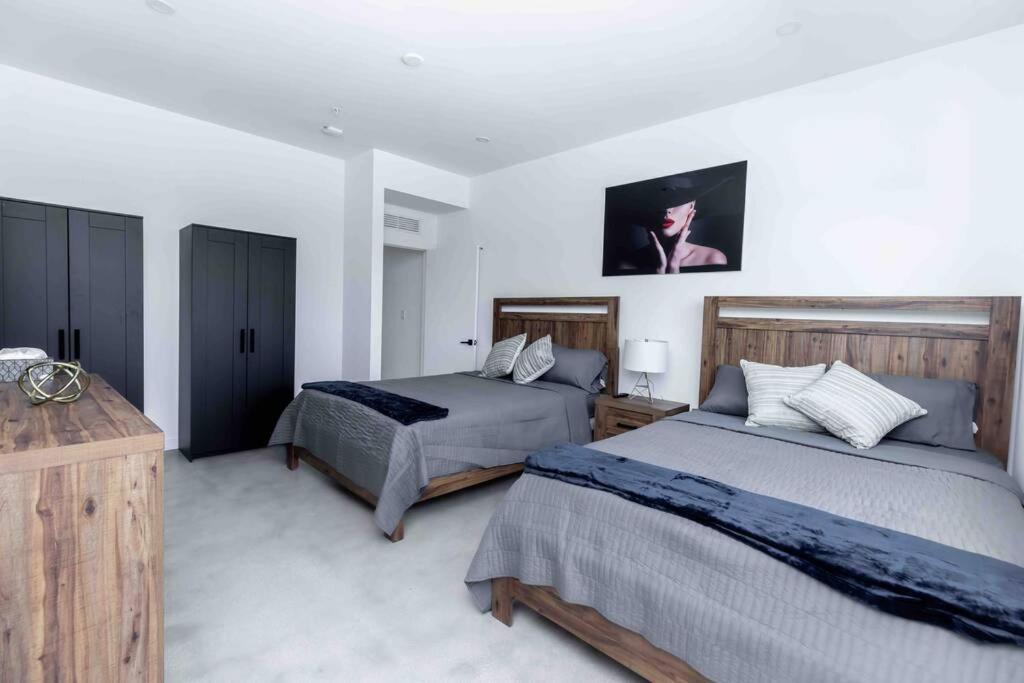 Huge 4 Bedroom Townhouse W/ Private Rooftop & Bbq 마이애미 외부 사진